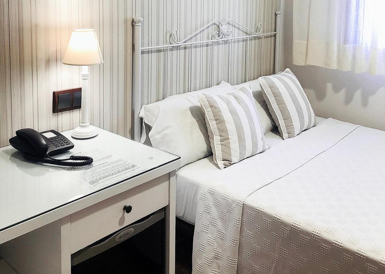 Hotel Medina De Toledo Kültér fotó