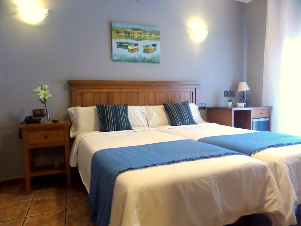 Hotel Medina De Toledo Kültér fotó