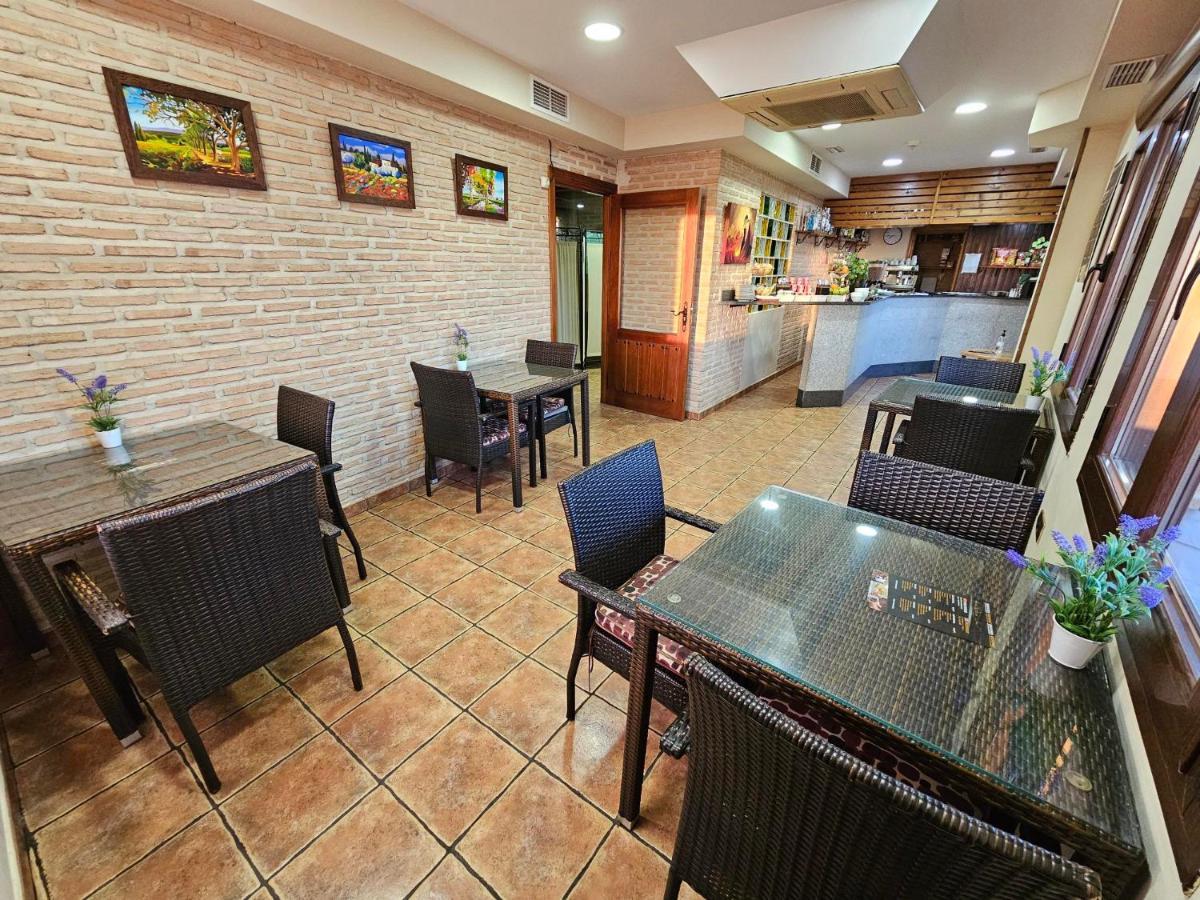 Hotel Medina De Toledo Kültér fotó
