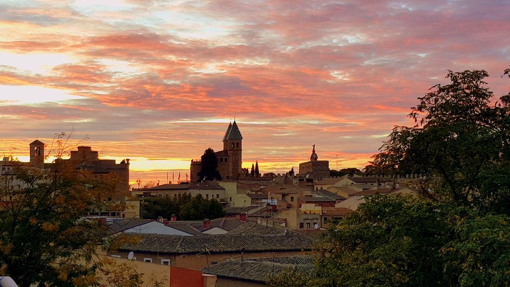 Hotel Medina De Toledo Kültér fotó